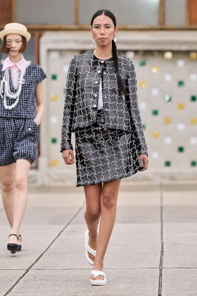 Look 45